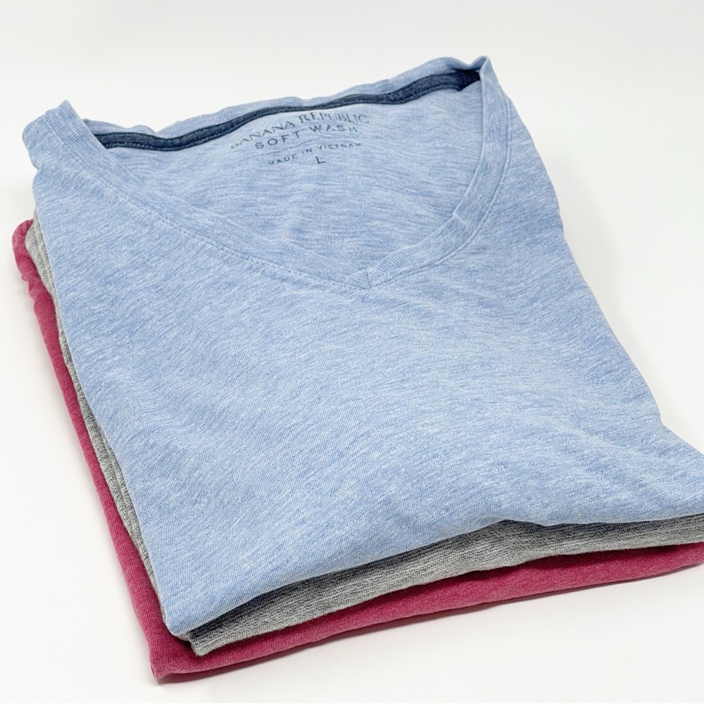 Banana Republic Men's 100% Cotton T-Shirts Lot Of 3 Short Sleeve V-Neck Tee Sz L - Picture 2 of 16